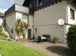 Отель Beautiful apartment in the Sauerland with terrace  Лизен